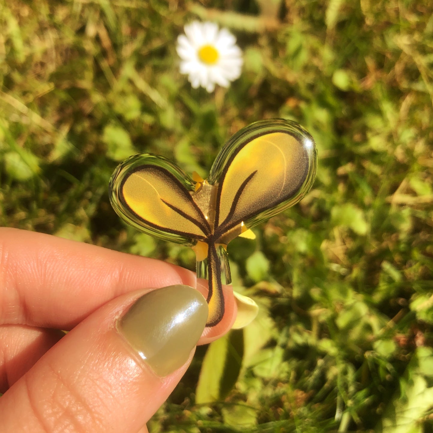Pins en acrylique époxy - Pousse